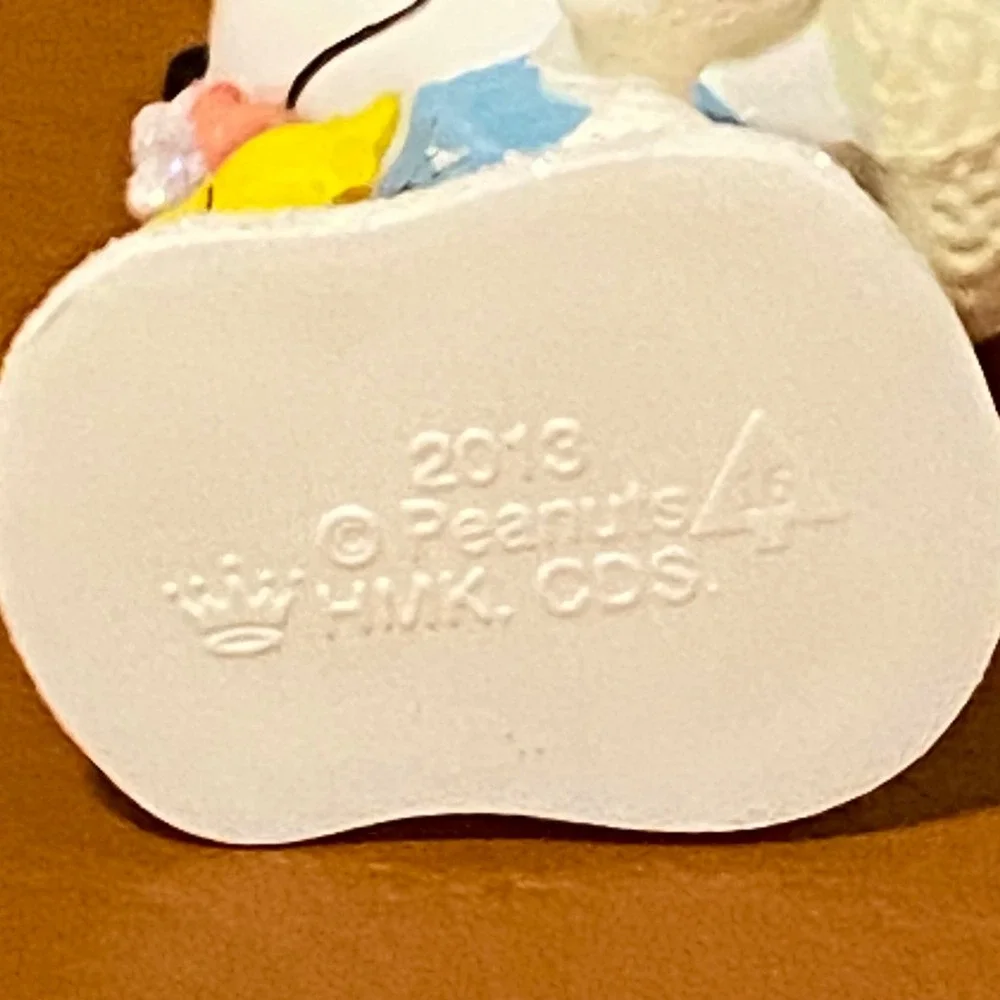 Hallmark Keepsake 2013 Winter Fun with Snoopy Ornament 16th in Series Peanuts